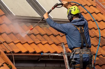 Démoussage et hydrofuge de toiture à Persquen